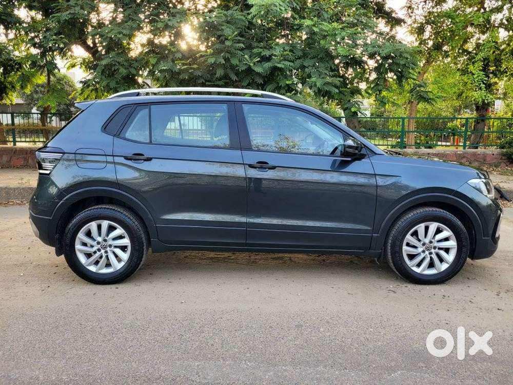 Volkswagen Taigun 1.0 Tsi Highline At, 2022, Petrol