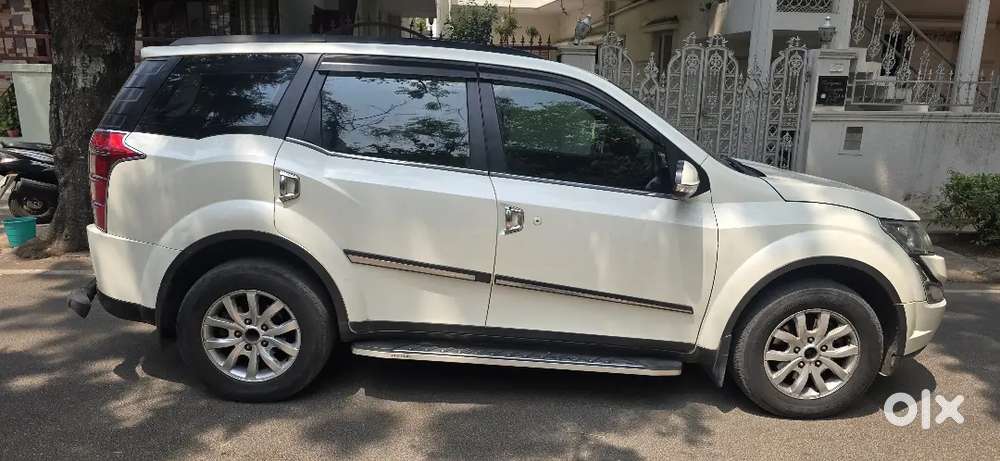Mahindra Xuv500 20155 Diesel 190323 Km Driven