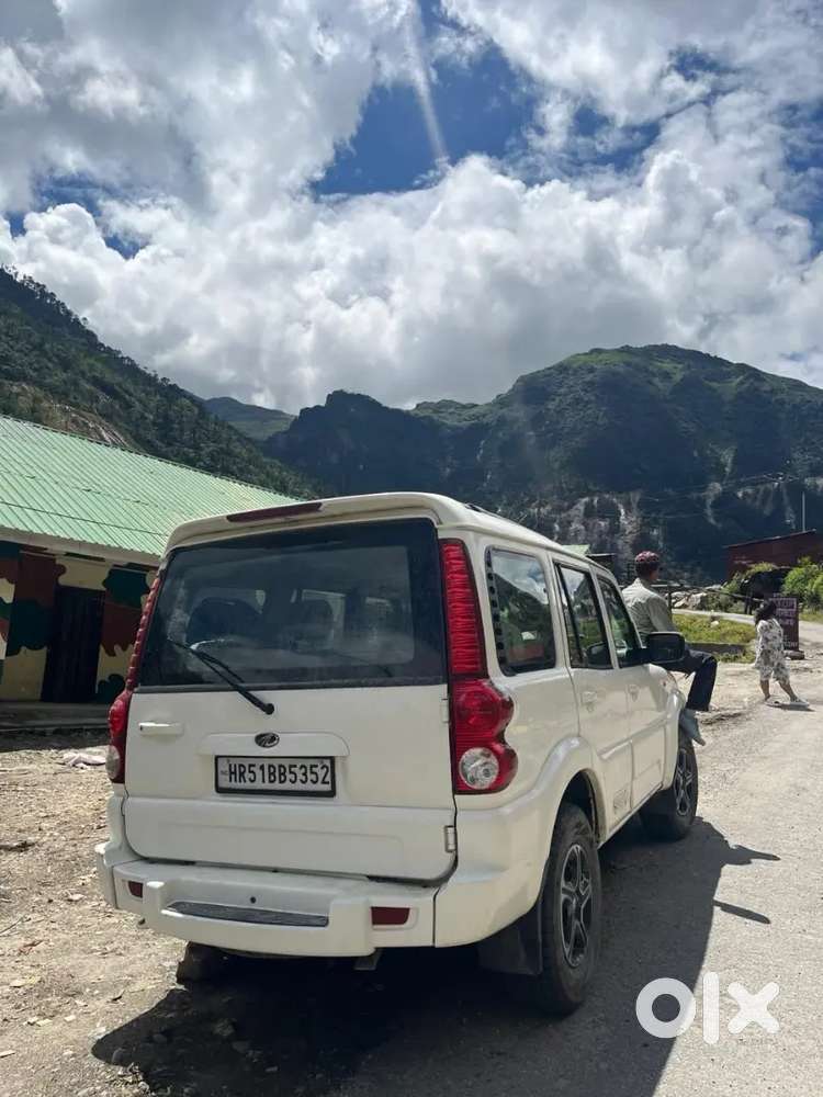 Mahindra Scorpio Gateway 2013 Diesel Manual 4wd