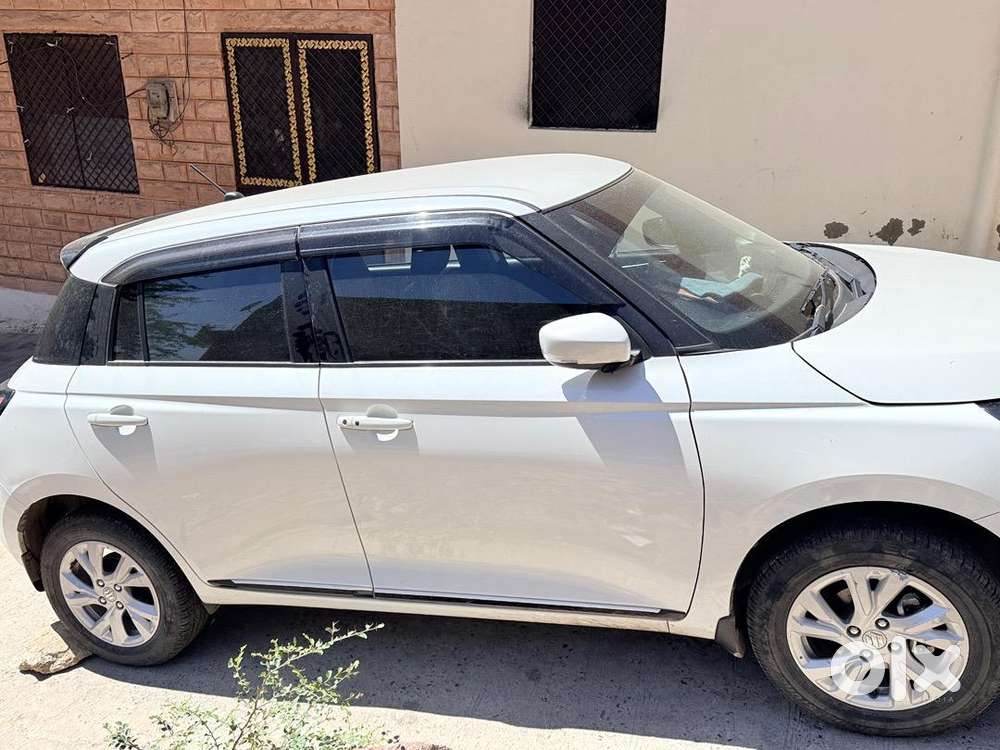 Maruti Suzuki New-gen Swift 2024 Petrol Good Condition