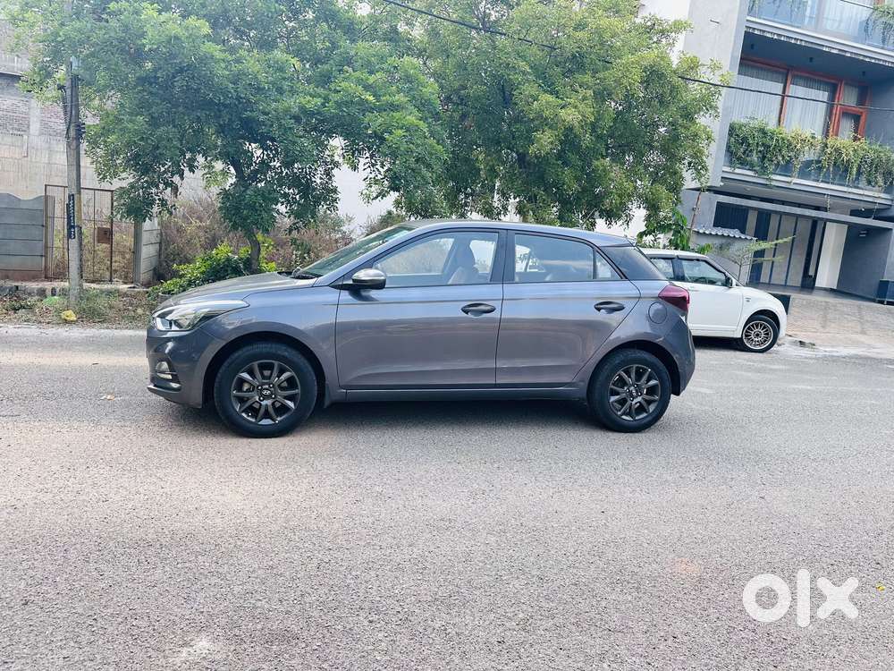 Hyundai I20 Sportz 1.2 Bs-iv, 2019, Petrol