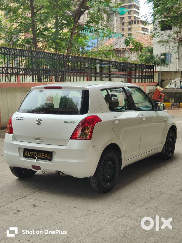Maruti Suzuki Swift 1.3 Vxi, 2010, Petrol