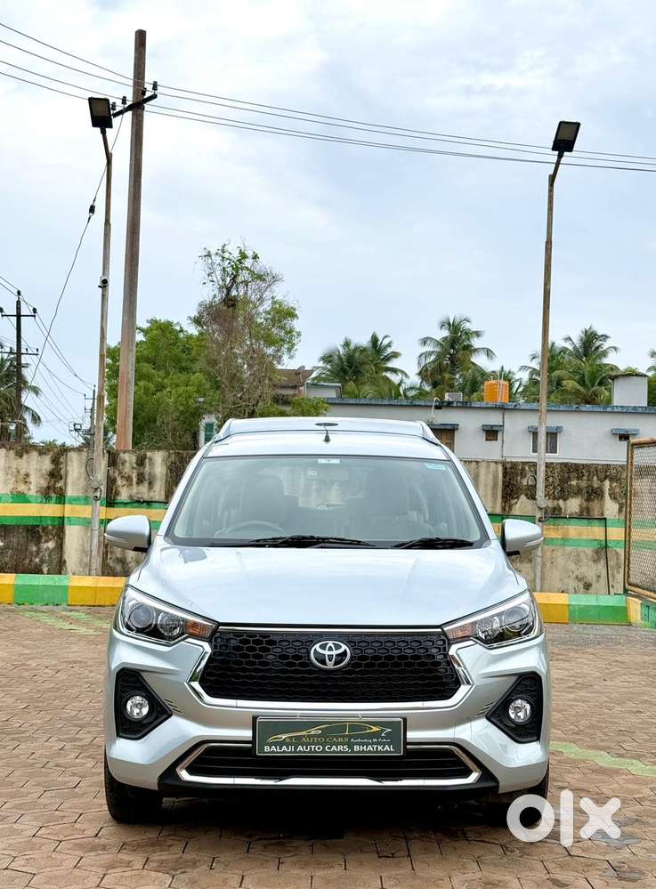 Toyota Rumion V Mt, 2024, Petrol