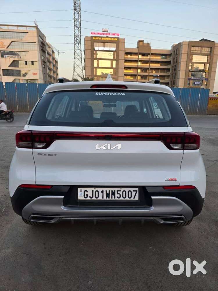 Kia Sonet Hte G, 2023, Petrol