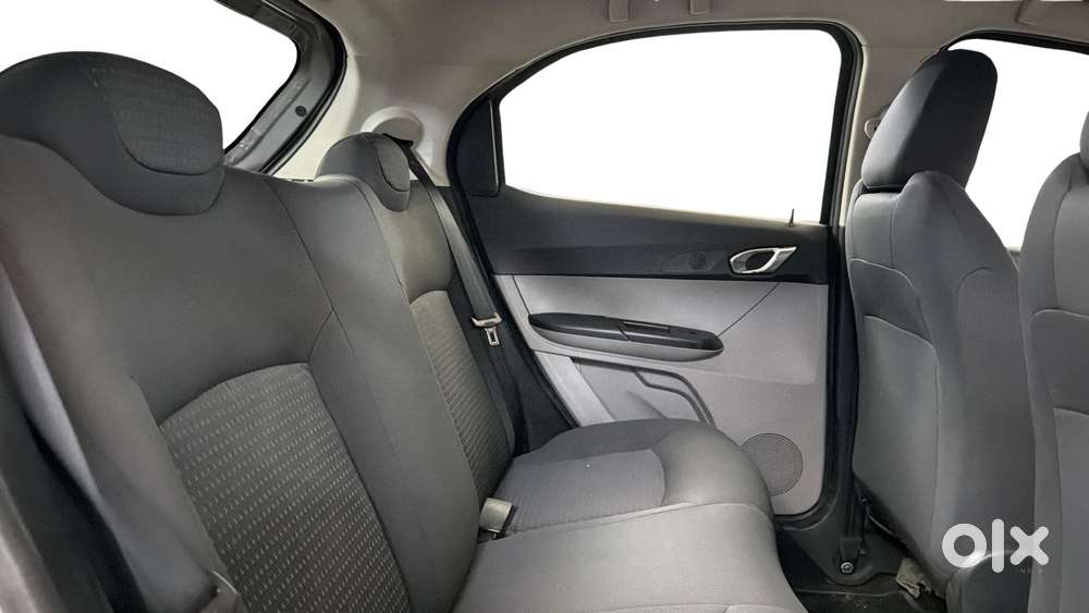Tata Tiago 1.2 Revotron Xz, 2018, Petrol