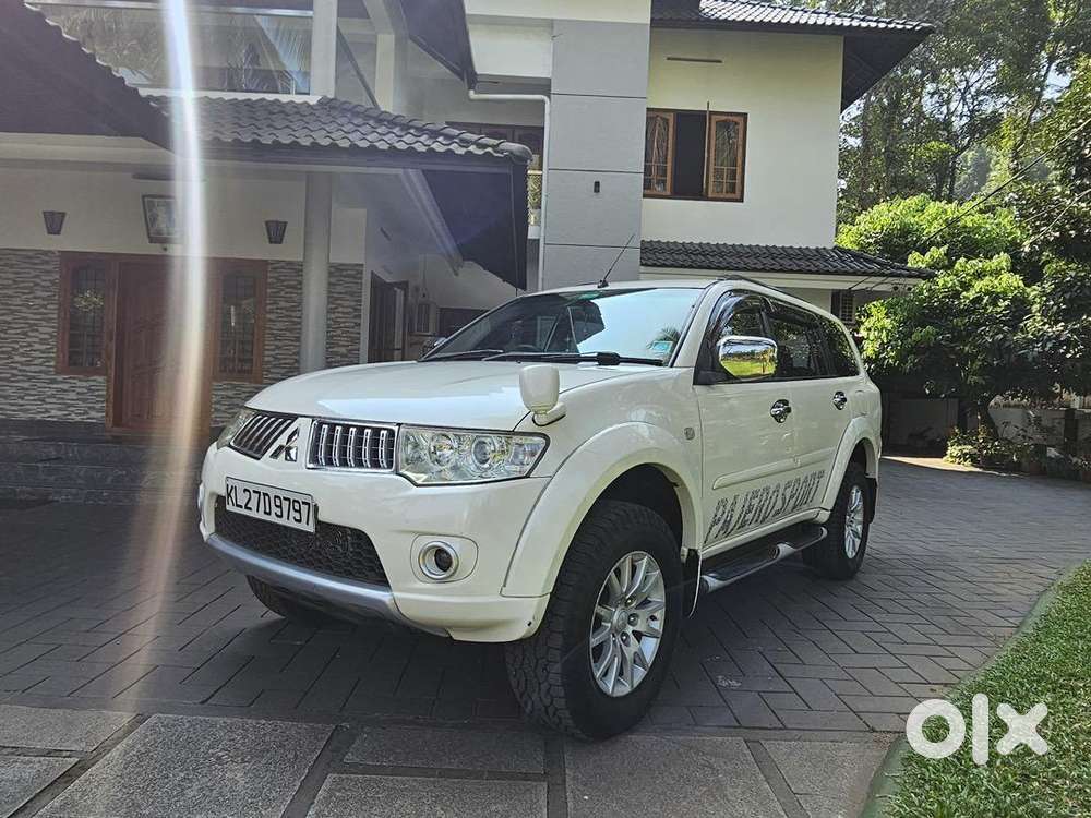 Mitsubishi Pajero Sport 2014 Diesel Well Maintained