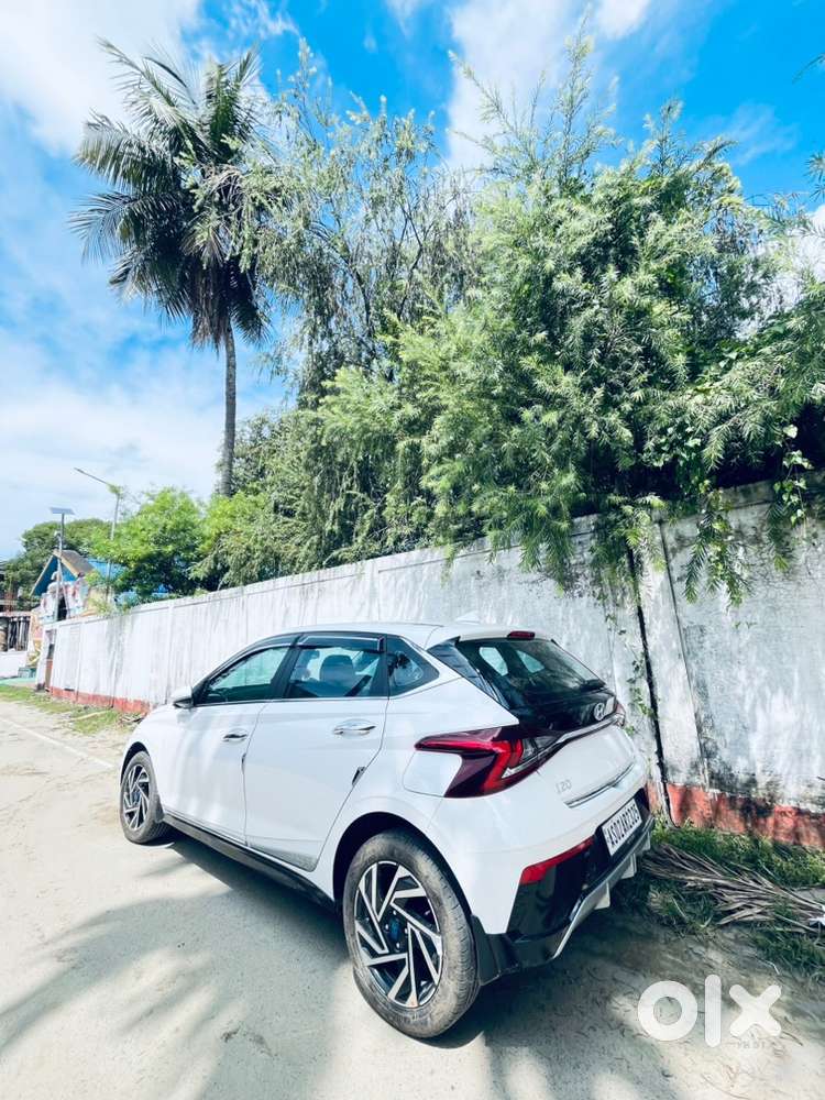 Hyundai New I20 2024 Petrol 10700 Km Driven. Top Notch Quality.