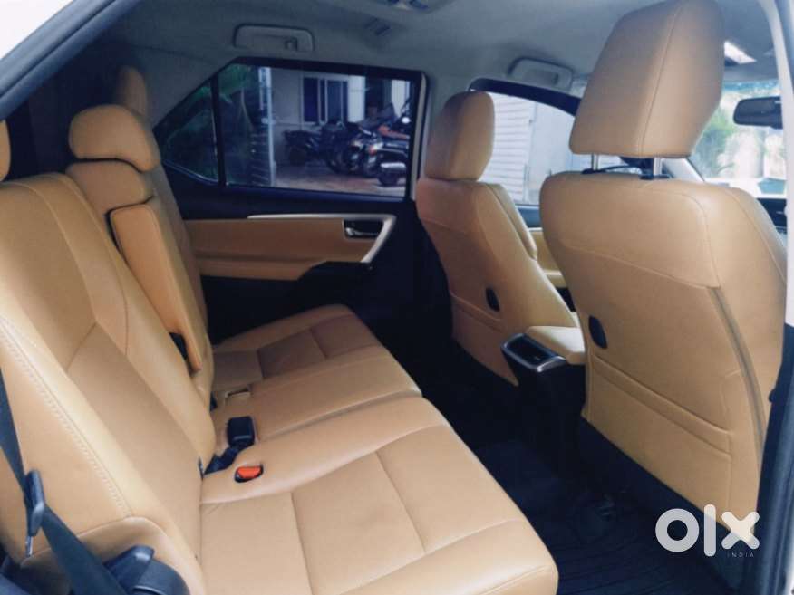 Toyota Fortuner 4x2 At 2.8 Diesel, 2022, Diesel