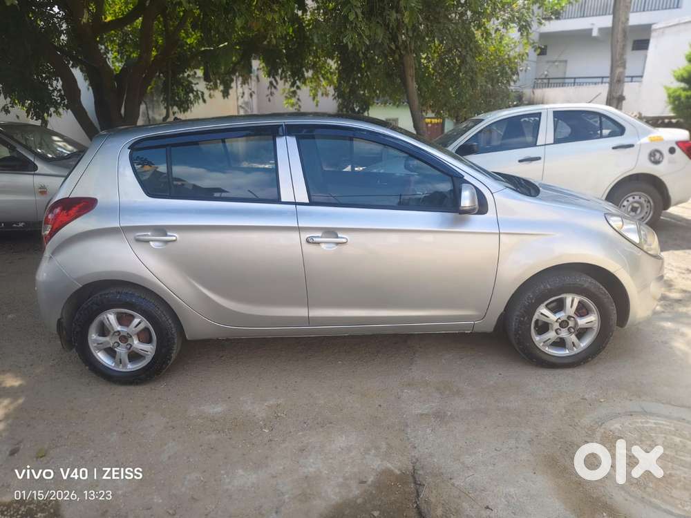 Hyundai I20 Sportz 1.4 Crdi, 2011, Diesel