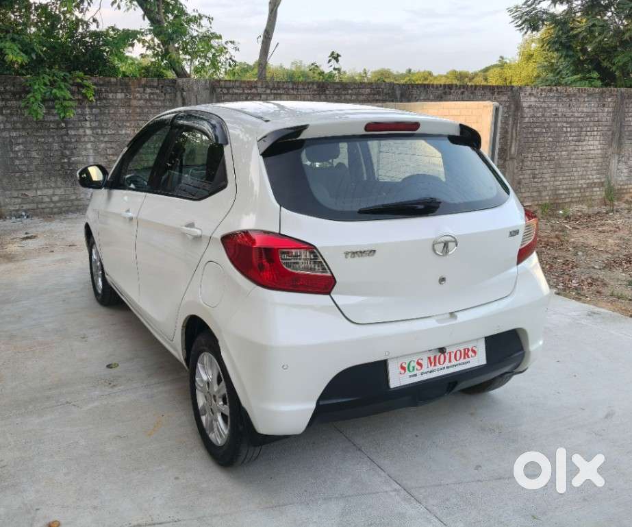 Tata Tiago 1.2 Revotron Xza, 2017, Petrol