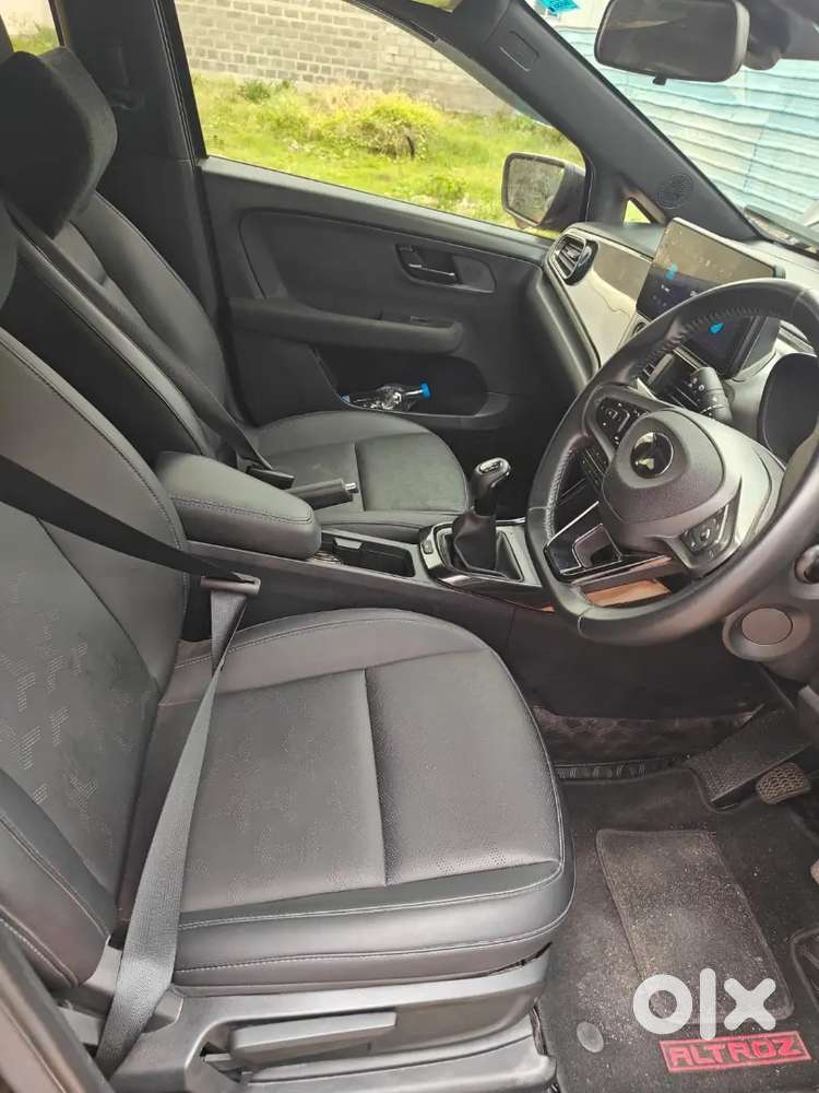 Tata Altroz Xza 2025