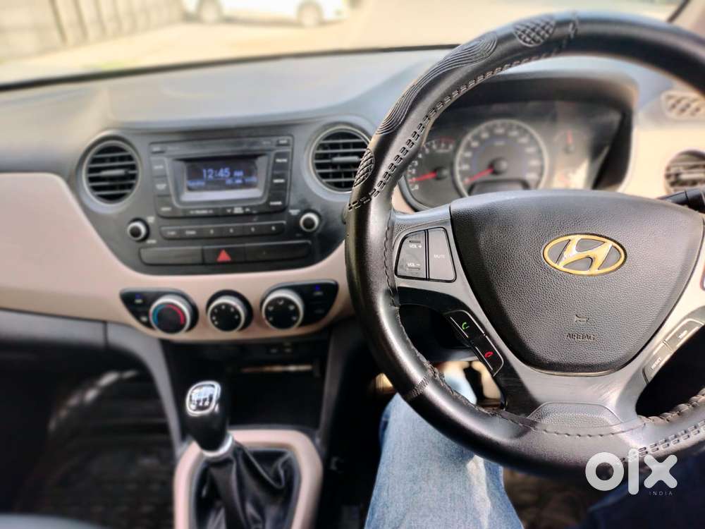 Hyundai Grand I10 Sportz, 2016, Petrol