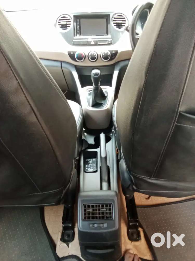 Hyundai Grand I10 2016 Top Model