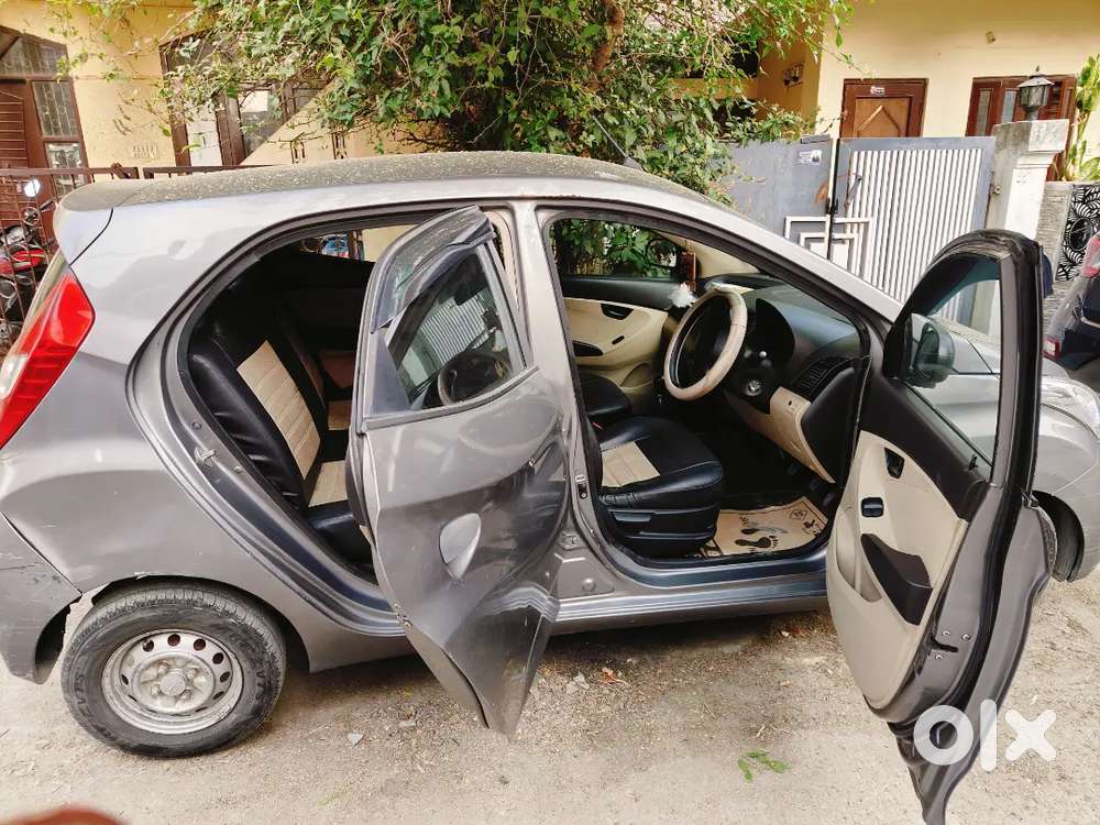 Hyundai Eon 2013 Petrol. Well Maintained, Original Company Color.