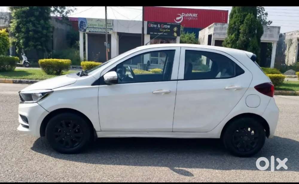 Tata Tiago Le 1.2 Revotron Bs6 2021