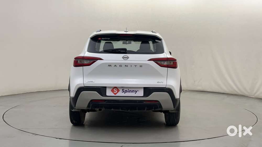 Nissan Magnite 1.0 Xv Premium Turbo Cvt, 2024, Petrol
