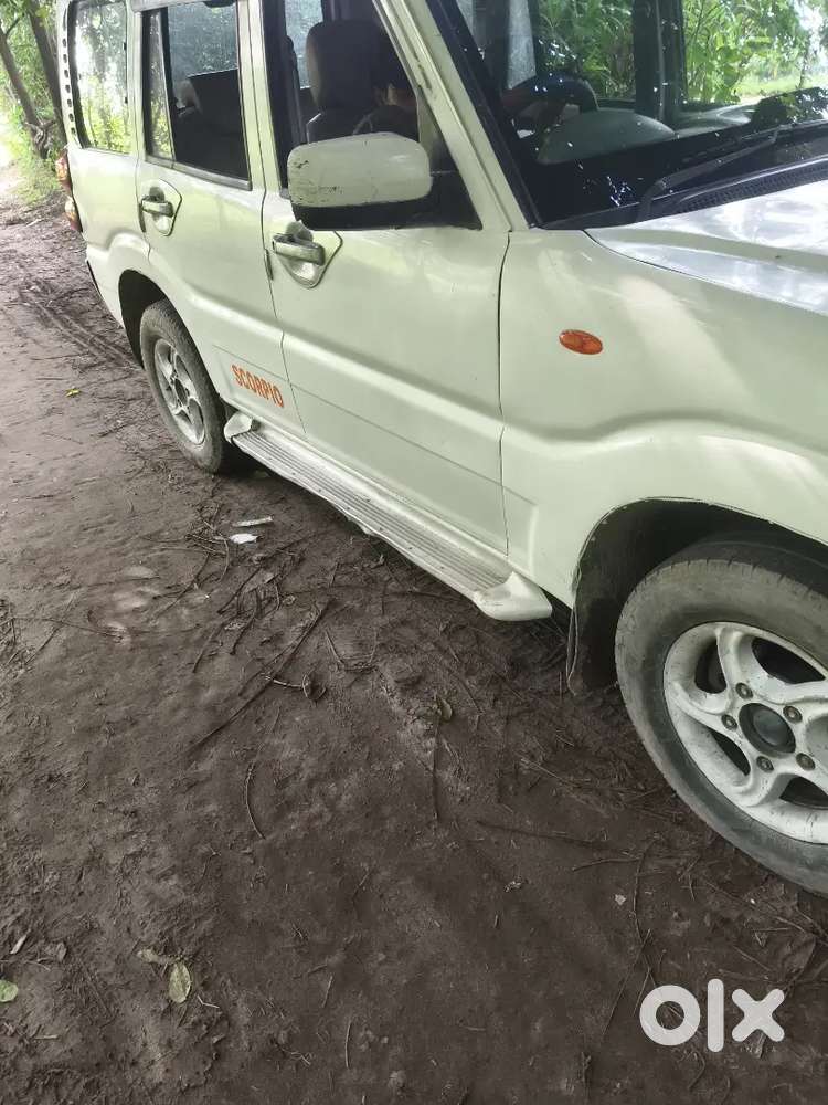 Mahindra Scorpio Lx