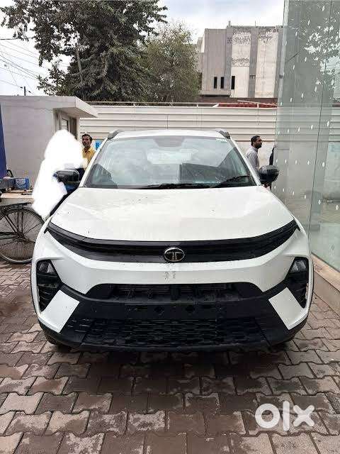 Tata Nexon 2025 Cng & Hybrids Well Maintained