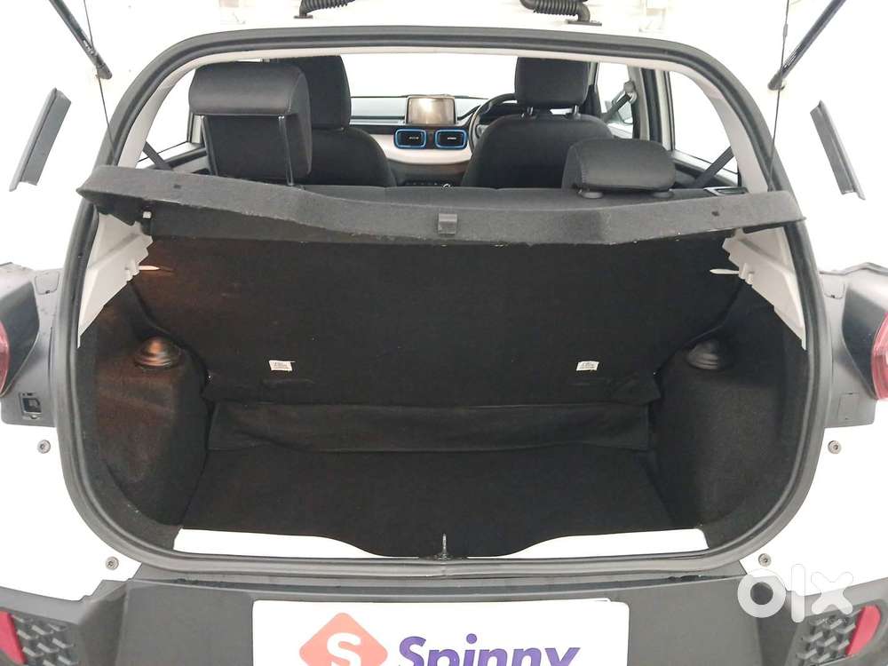 Tata Punch Creative Amt, 2023, Petrol