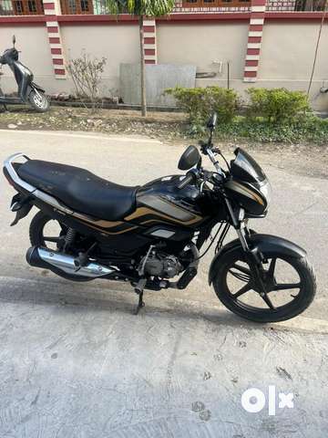 Super splendor best sale 2021 model