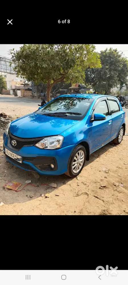 Toyota Etios Liva 2015.