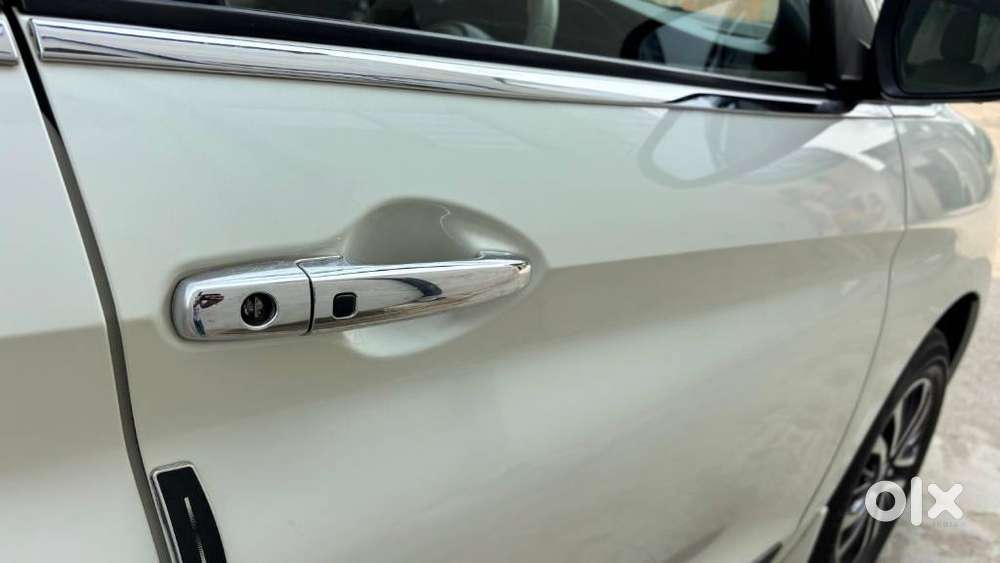 Maruti Suzuki Ertiga, 2024, Petrol