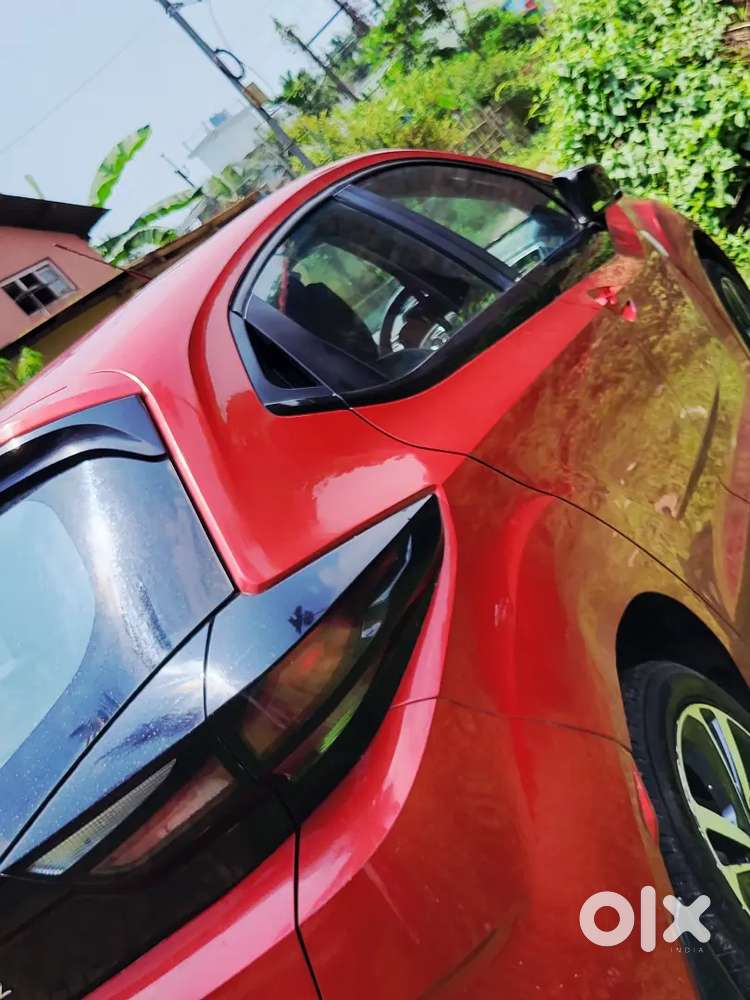 Tata Altroz 1.2 Petrol 2020