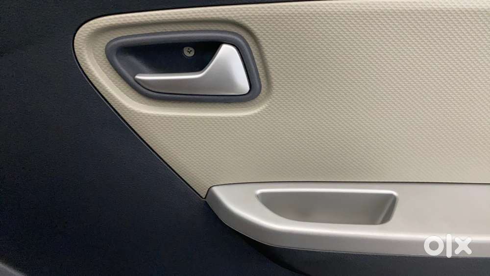 Maruti Suzuki Alto K10 Vxi, 2017, Petrol