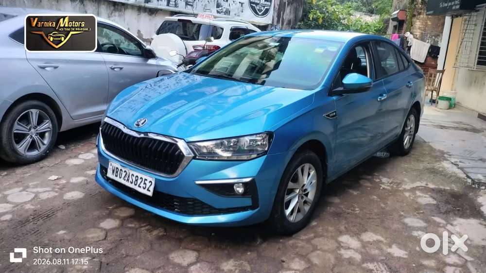 Skoda Slavia Ambition 1.0l Tsi At, 2022, Petrol