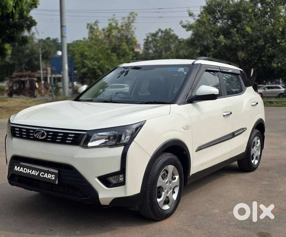 Mahindra Xuv300 W6, 2022, Petrol
