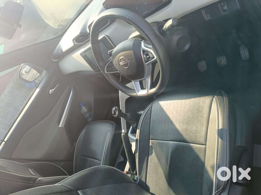 Nissan Magnite 1.0 Xv, 2023, Petrol