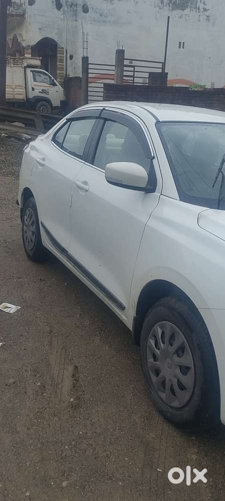 Dezire Petrol