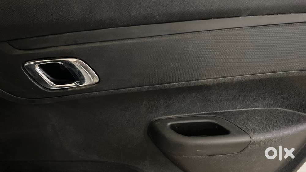 Renault Kwid 2019-ongoing 1.0 Rxt (o), 2019, Petrol