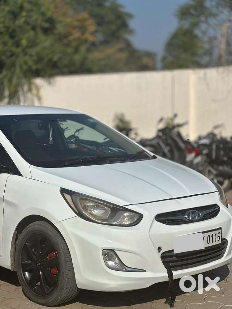 Verna Fluidic 2012 Top Model Push Button Start 6 Air Bags