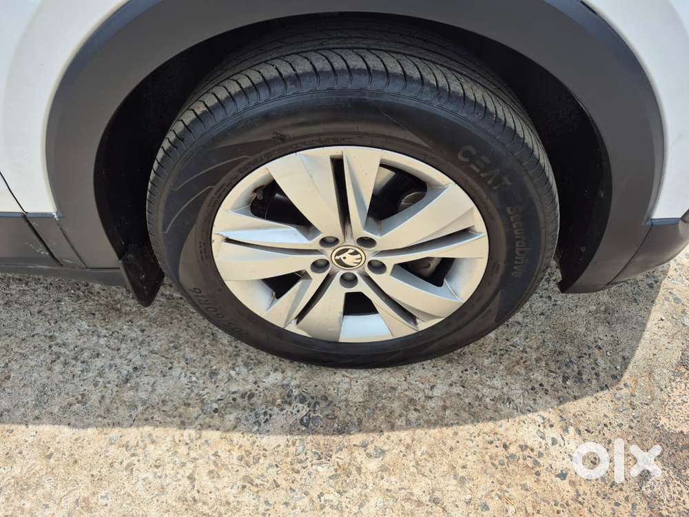 Skoda Kushaq Ambition 1.5l Tsi Mt, 2023, Petrol