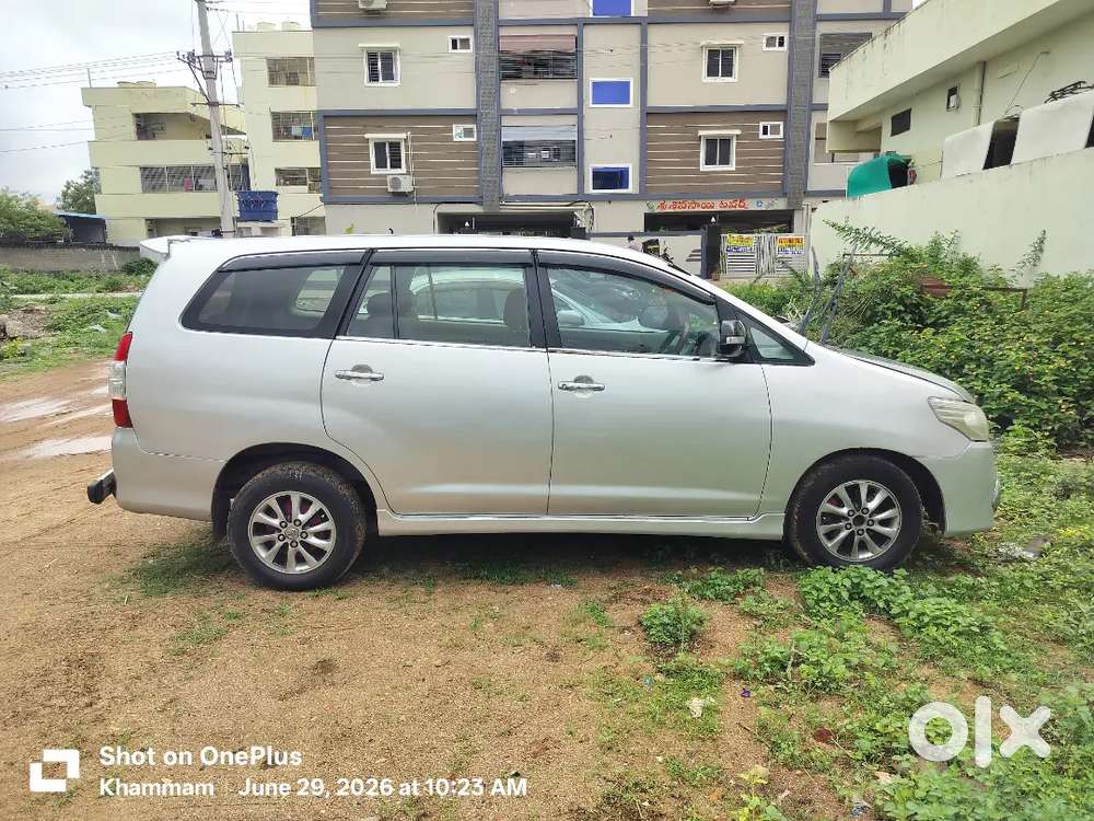 Toyota Innova Diesel 2012