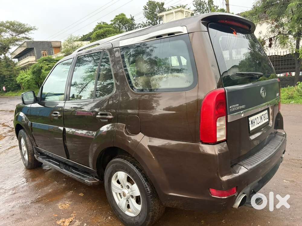 Tata Safari Storme 2013