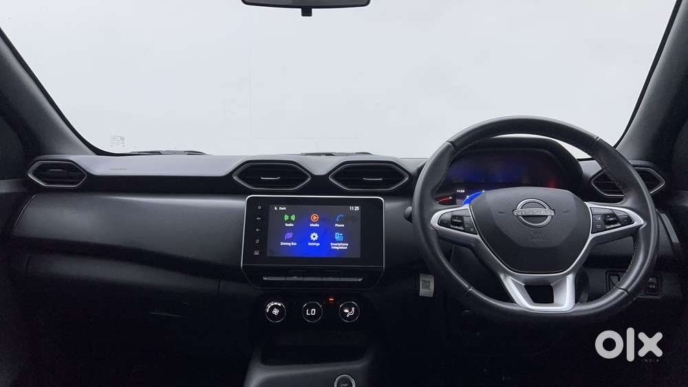 Nissan Magnite 1.0 Xv Premium, 2023, Petrol