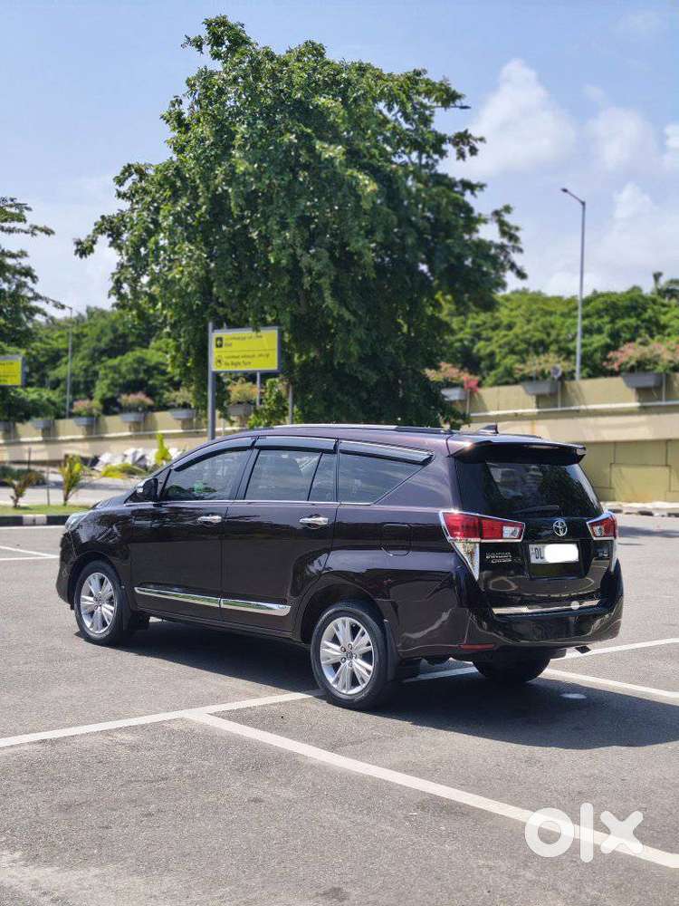 Toyota Innova Crysta 2.8z Automatic, 2017, Diesel