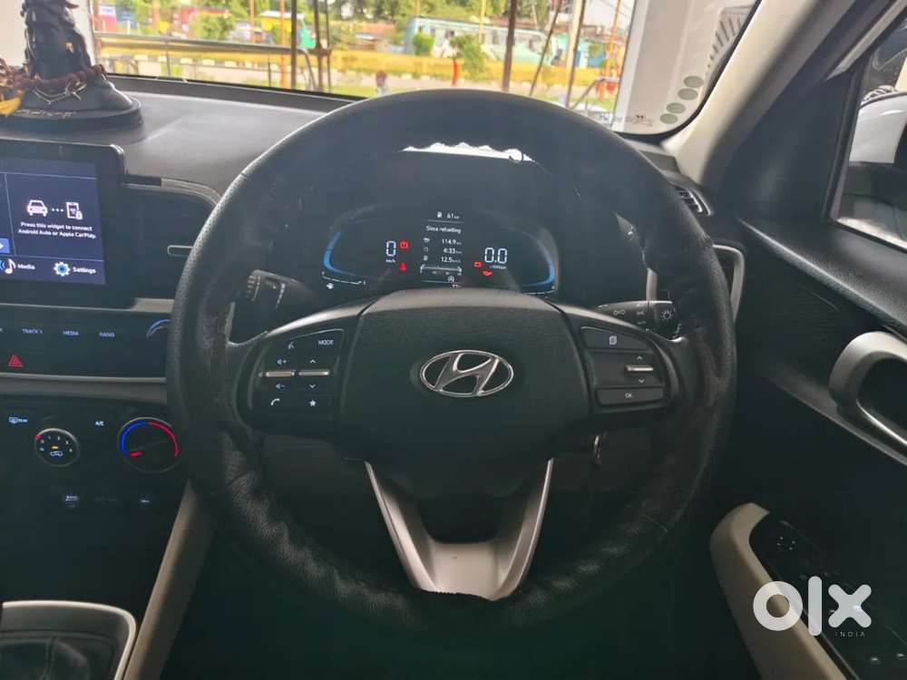 Hyundai Venue 1.0 S (o) Turbo Dct, 2024, Petrol