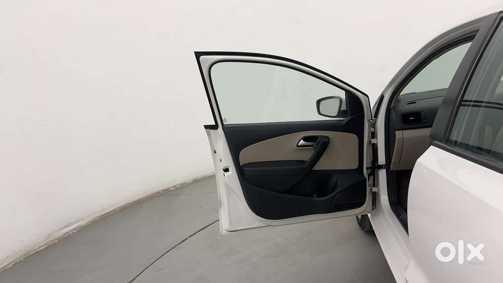 Volkswagen Polo Petrol Comfortline 1.2l, 2013, Petrol