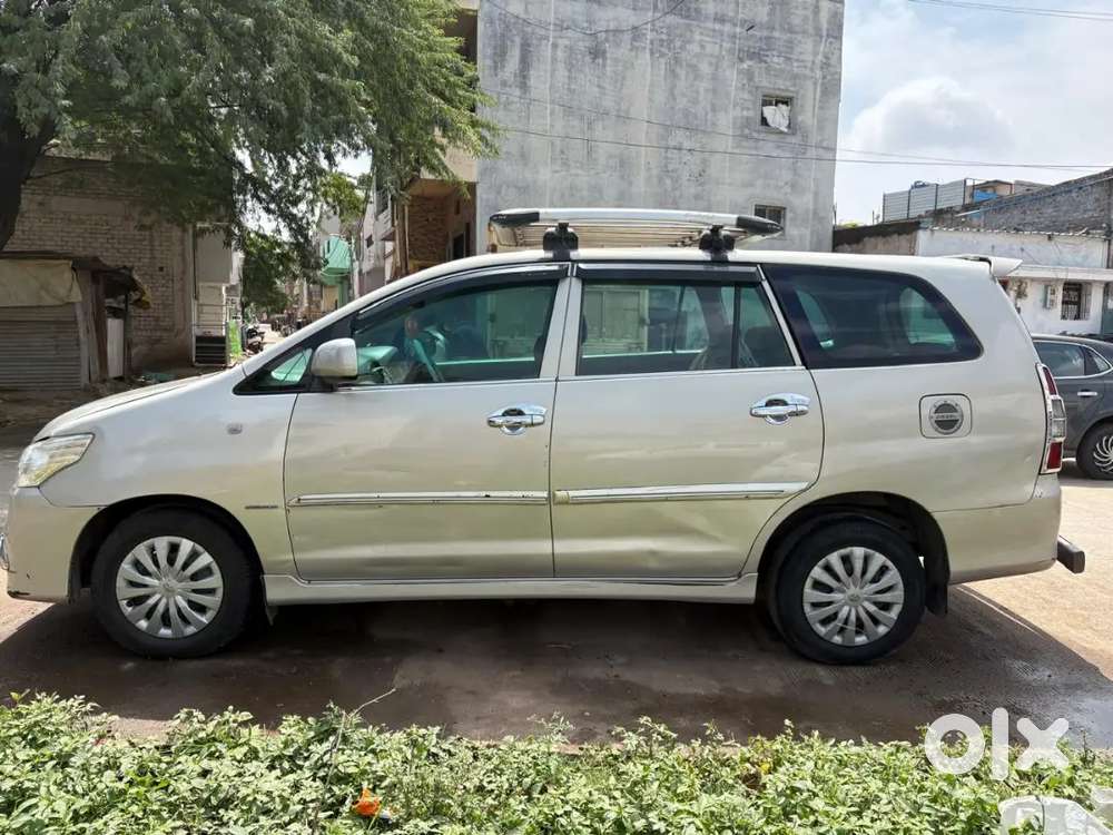 Toyota Innova 2.5 Diesel Manual 2013 (original Condition)