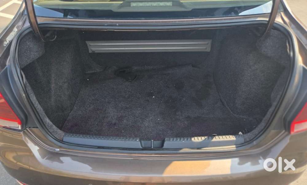 Volkswagen Vento 1.2l Tsi Highline Plus At Petrol, 2016, Petrol