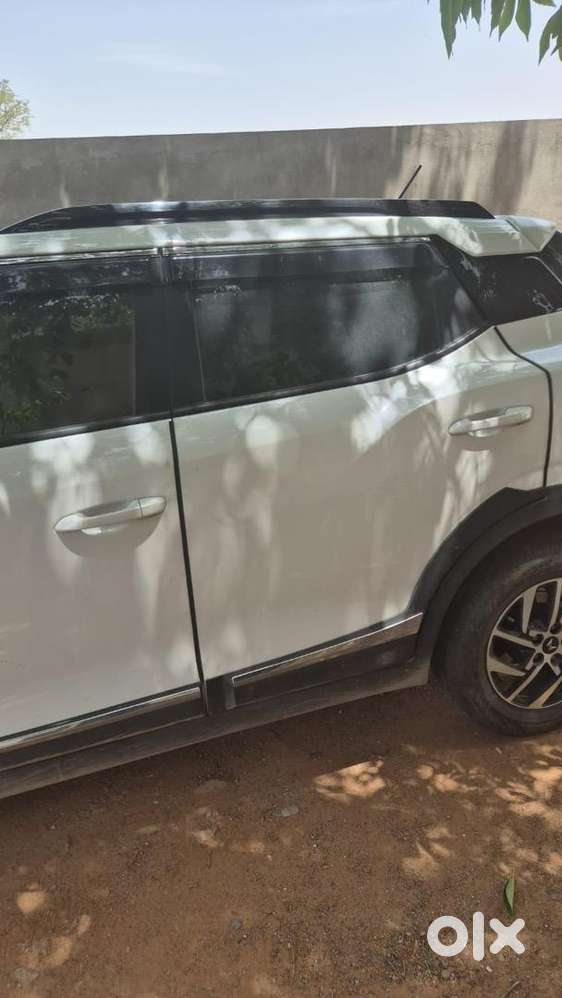 Mahindra Xuv 3xo 2025 Diesel Well Maintained