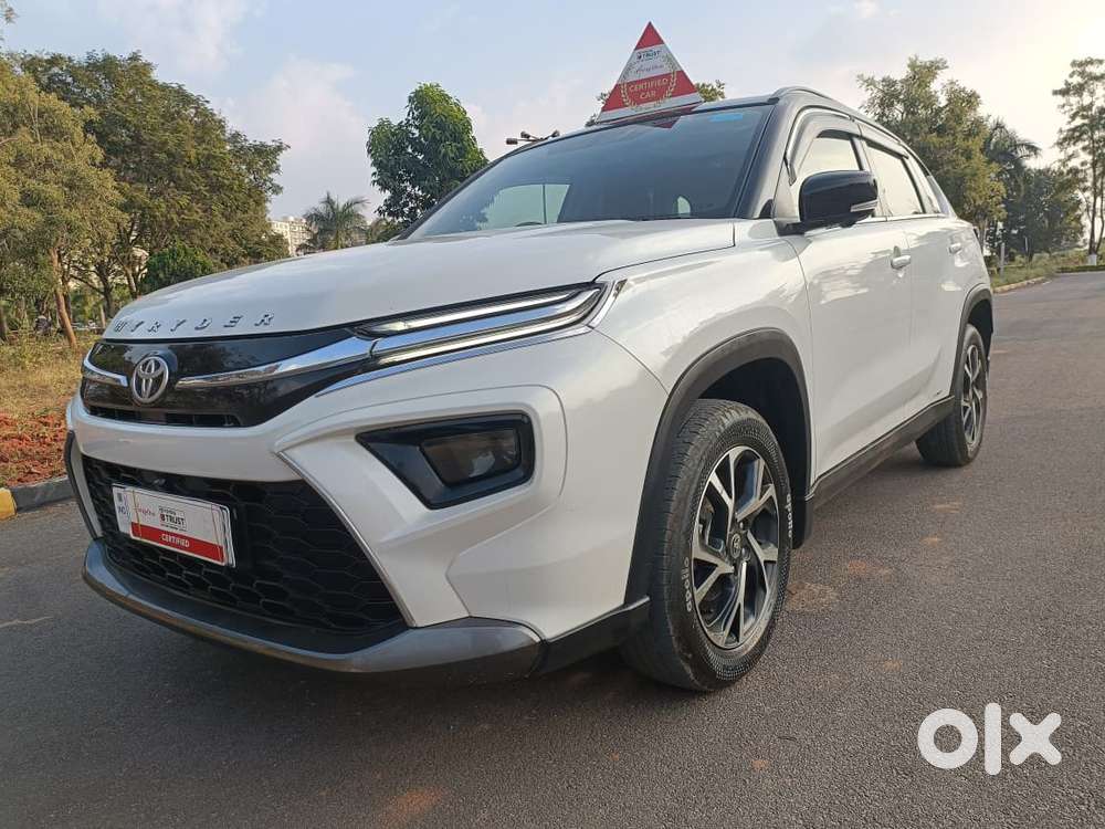 Toyota Urban Cruiser Hyryder, 2023, Petrol