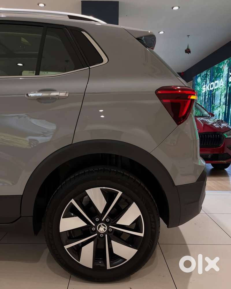 Skoda Kushaq 1.0 Tsi Style At (6 Airbags), 2026, Petrol