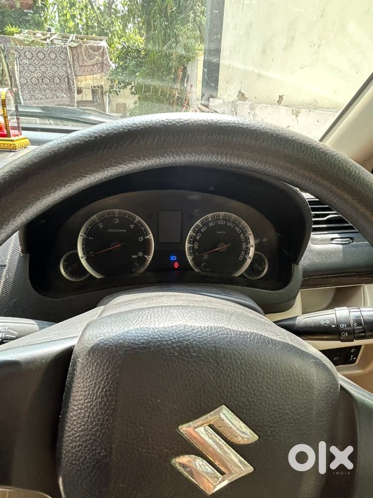 Maruti Suzuki Swift Dzire 2012 Diesel Well Maintained