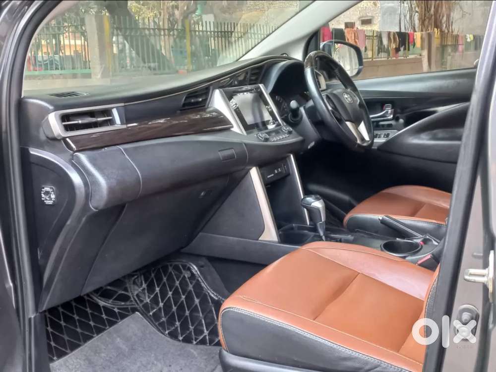 Toyota Innova Crysta 2.8 Zx At 7 Seater, 2019, Diesel