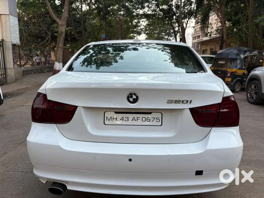 Bmw 320i 2010  White Beast