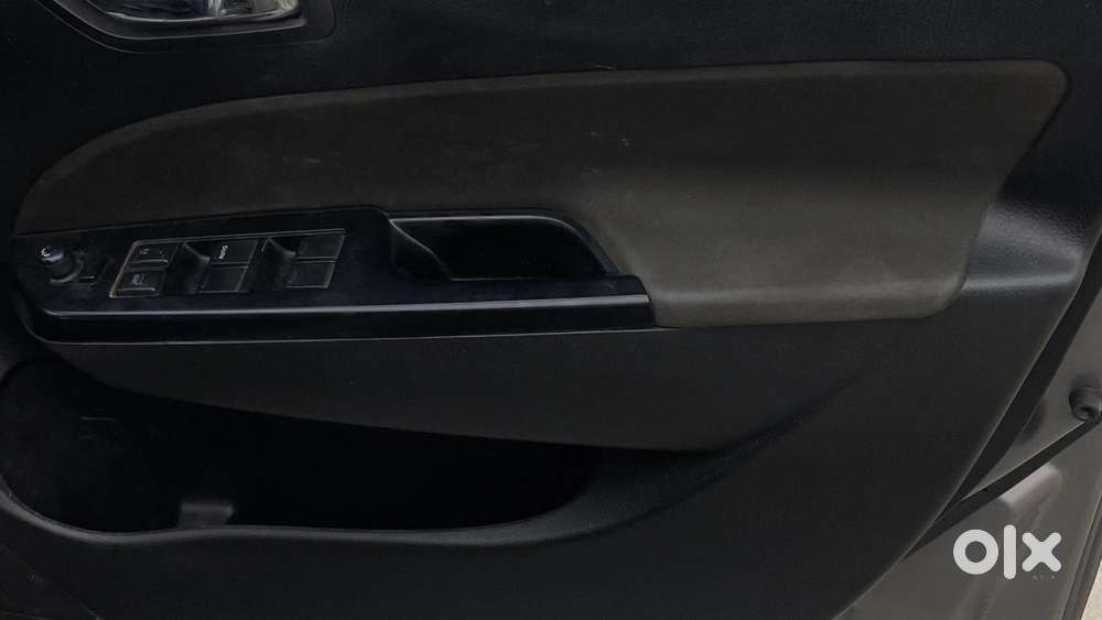 Maruti Suzuki Swift 1.2 Vxi (o), 2017, Petrol